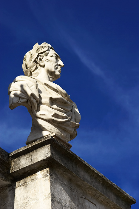 Caesar
---------
 (�������� �� �����������, ����� ������� ��� � ������ �����)